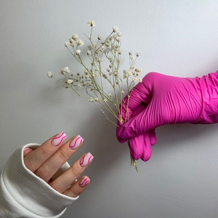 783d939d30473b02020619323c9647fd همه چسز در مورد کاشت ناخن